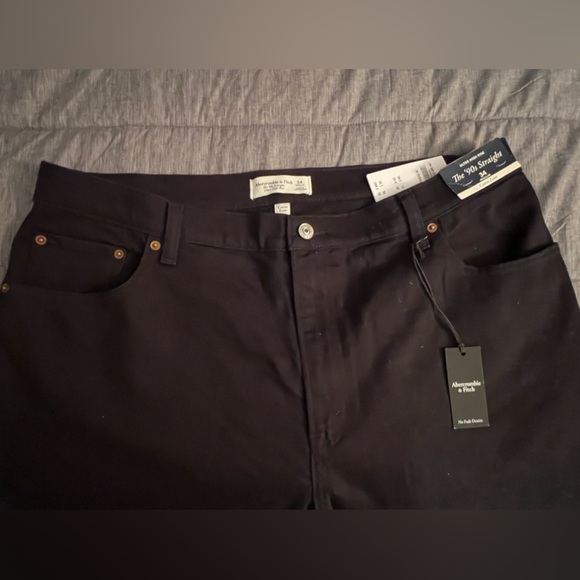 NWT Abercrombie & Fitch Curve Love Ultra High Rise 90s Straight Jean Sz 34 Black - Picture 8 of 14